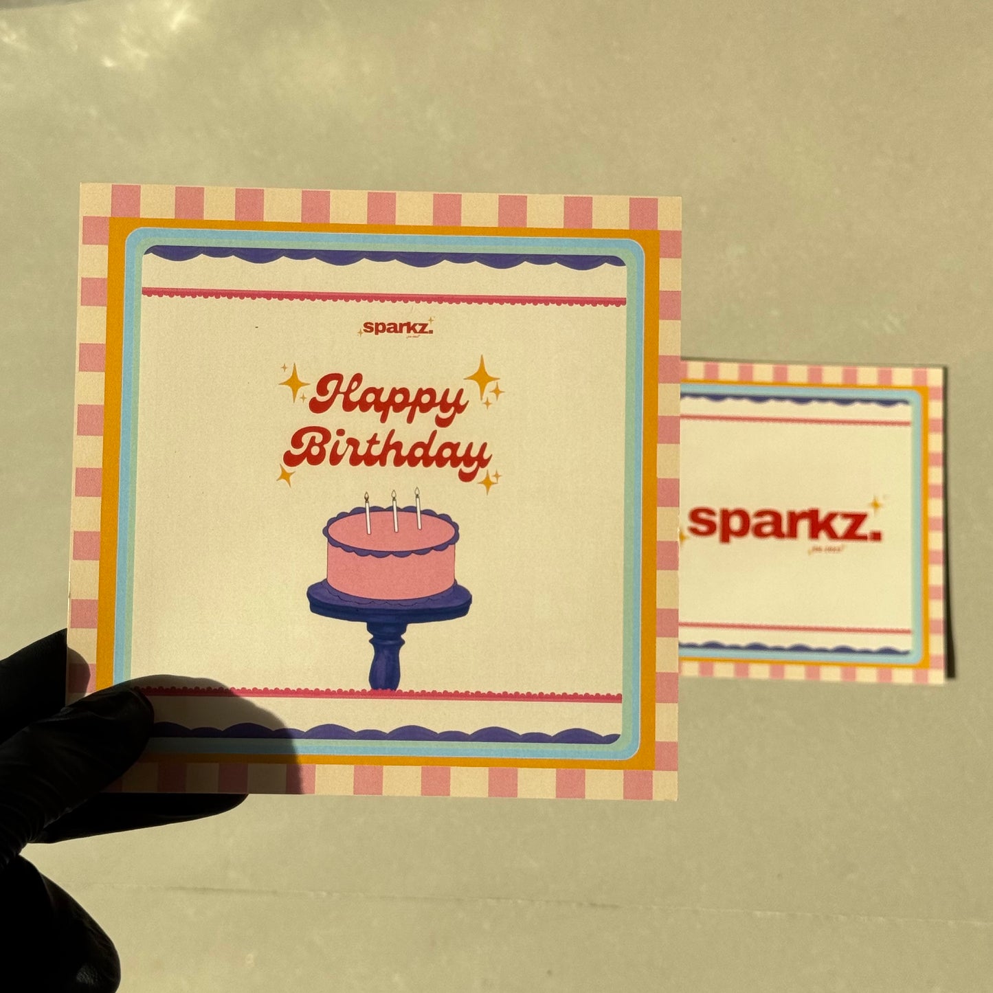 بطاقة تهنئة كبيرة ليوم الميلاد